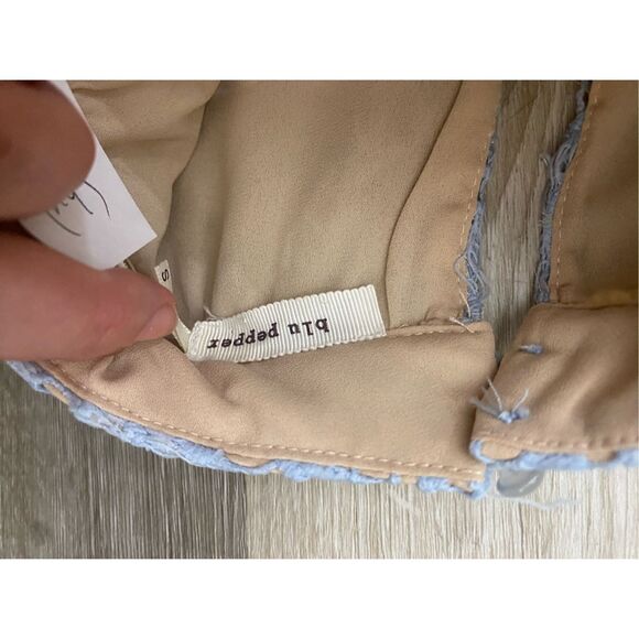 BLU PEPPER Haltered Neck Lace Dress- Icy Blue Nude Slip, Size Medium* - Picture 5 of 8